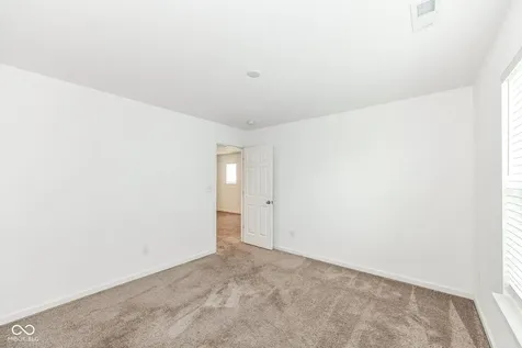 5051 Maywood Drive Whitestown IN 46075