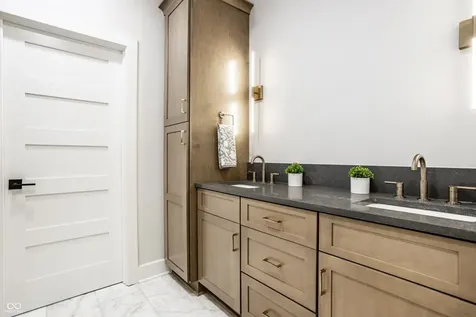 3868 N Park Avenue Indianapolis IN 46205
