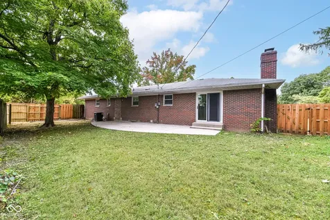 6211 E 55th Place Indianapolis IN 46226