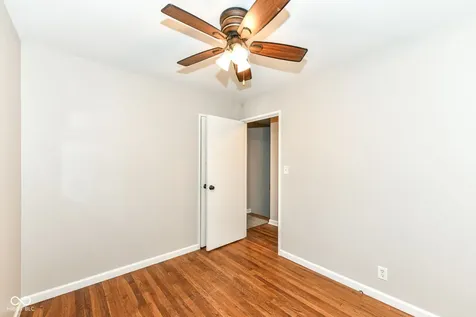 6211 E 55th Place Indianapolis IN 46226
