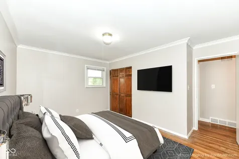 6211 E 55th Place Indianapolis IN 46226