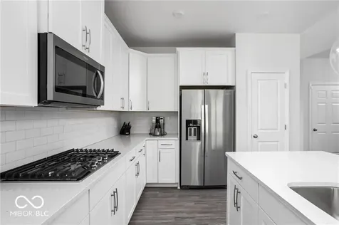 745 Stone Trace Court Avon IN 46123