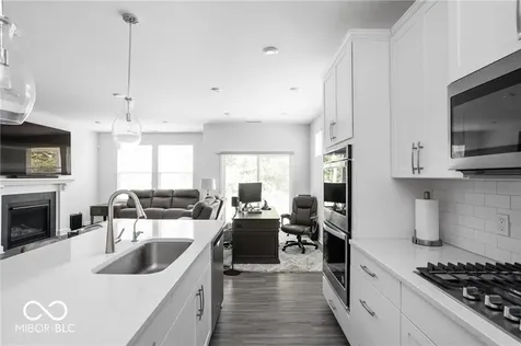 745 Stone Trace Court Avon IN 46123