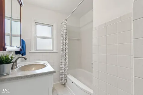 2626 Northview Avenue Indianapolis IN 46220