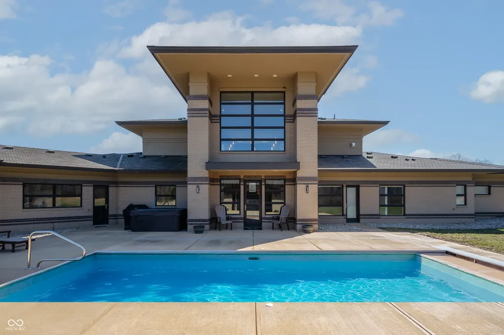 5352 State Road 144 Greenwood IN 46143