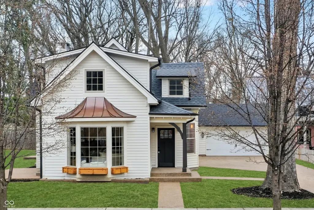 122 E 32nd Street Indianapolis IN 46205