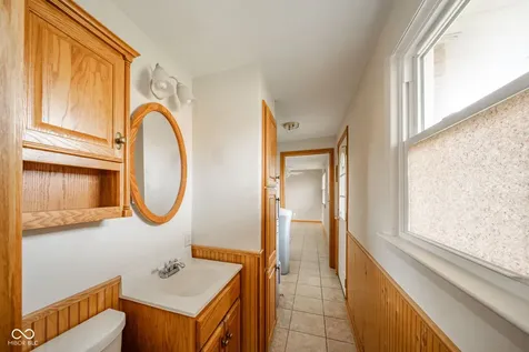 228 E 600 N Alexandria IN 46001