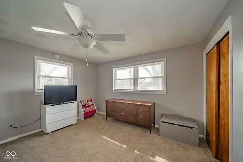 228 E 600 N Alexandria IN 46001