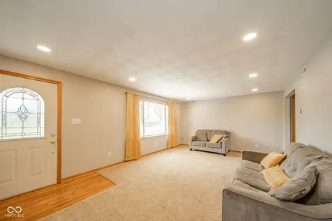 228 E 600 N Alexandria IN 46001