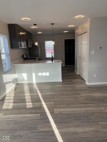1043 Sharon Avenue Indianapolis IN 46222