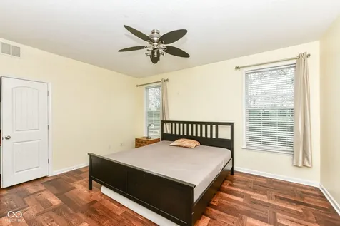 12374 Wolverton Way Fishers IN 46037