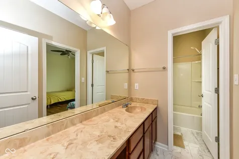 12374 Wolverton Way Fishers IN 46037