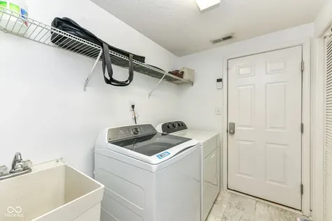 12374 Wolverton Way Fishers IN 46037