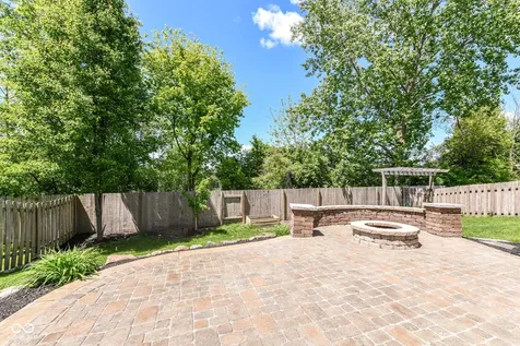 12374 Wolverton Way Fishers IN 46037