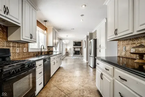 11126 Echo Grove Lane Indianapolis IN 46236