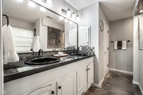 11126 Echo Grove Lane Indianapolis IN 46236