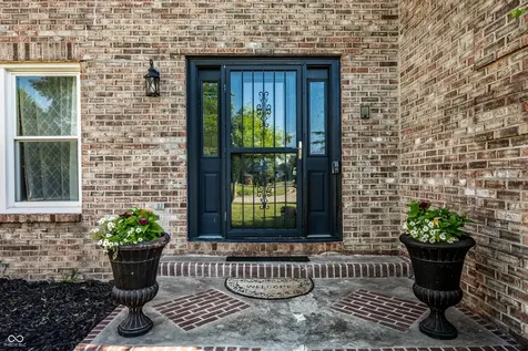 11126 Echo Grove Lane Indianapolis IN 46236
