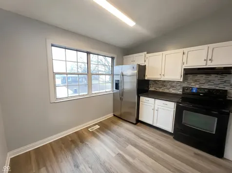 7739 Inverness Drive Indianapolis IN 46237