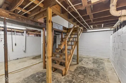 237 N 8th Avenue Beech Grove IN 46107