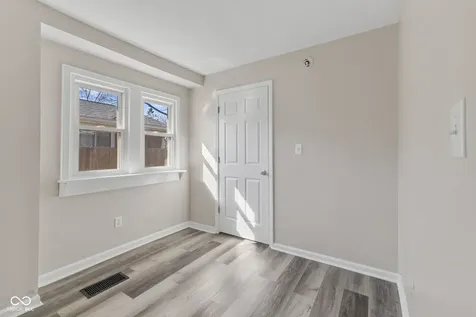 237 N 8th Avenue Beech Grove IN 46107