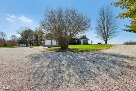 7135 N County Road 300 W Lizton IN 46149