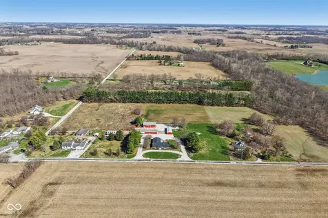7135 N County Road 300 W Lizton IN 46149