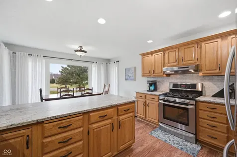 209 N Copperwood Court Muncie IN 47304