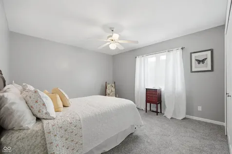 209 N Copperwood Court Muncie IN 47304