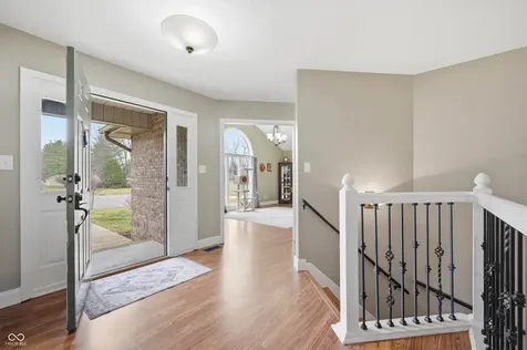 209 N Copperwood Court Muncie IN 47304