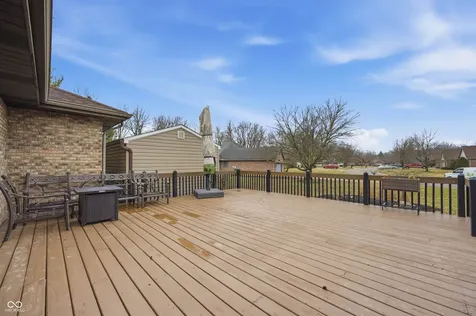 209 N Copperwood Court Muncie IN 47304