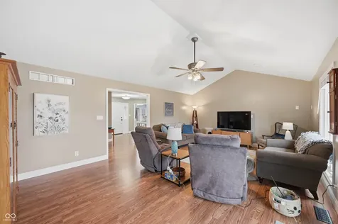 209 N Copperwood Court Muncie IN 47304