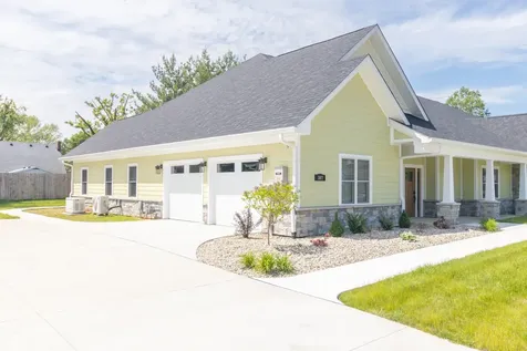 307 Blue River Drive Knightstown IN 46148