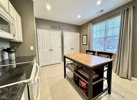9083 Alcott Court Fishers IN 46037