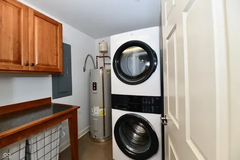 20971 Shoreline Court Noblesville IN 46062