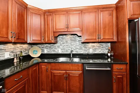 20971 Shoreline Court Noblesville IN 46062