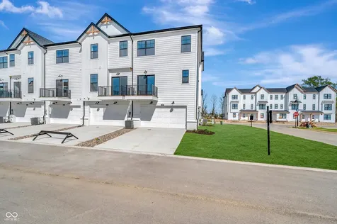 4472 Yellowwood Avenue Brownsburg IN 46112