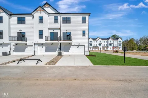 4472 Yellowwood Avenue Brownsburg IN 46112
