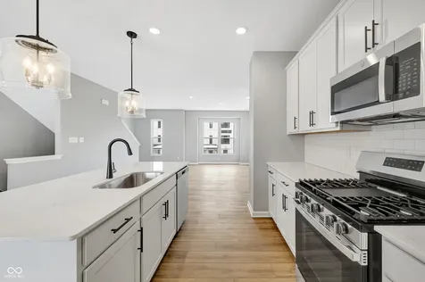 4472 Yellowwood Avenue Brownsburg IN 46112