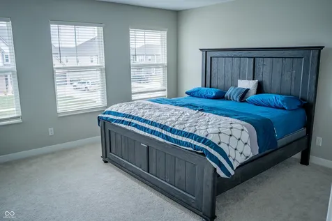 902 Garrison Drive Greenwood IN 46143