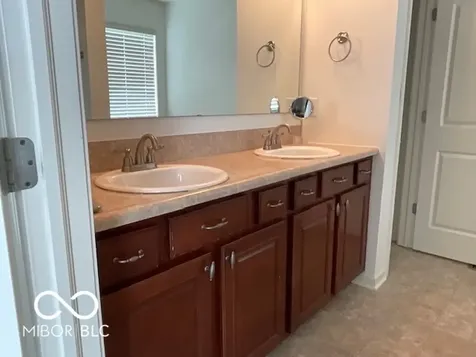 5573 Newport Avenue Indianapolis IN 46234