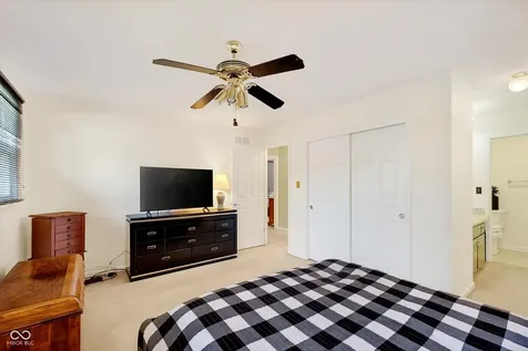 2427 Hawthorn Place Noblesville IN 46062