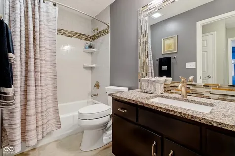 2427 Hawthorn Place Noblesville IN 46062