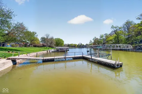 2427 Hawthorn Place Noblesville IN 46062