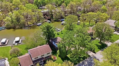 2427 Hawthorn Place Noblesville IN 46062