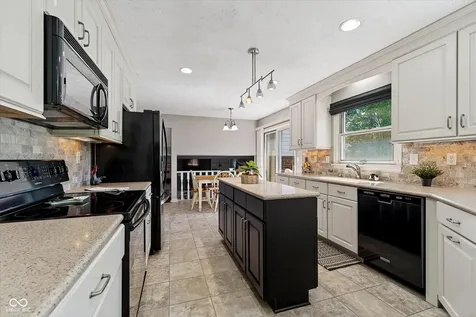 2427 Hawthorn Place Noblesville IN 46062