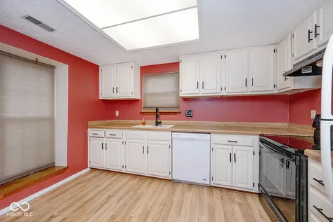 8012 Valley Farms Court Indianapolis IN 46214