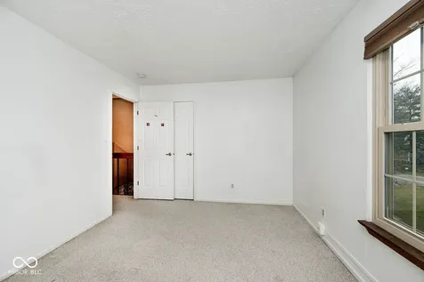 8012 Valley Farms Court Indianapolis IN 46214