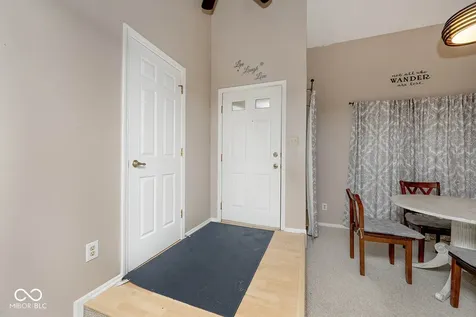8012 Valley Farms Court Indianapolis IN 46214