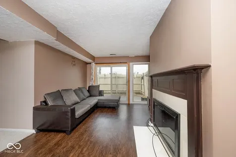8012 Valley Farms Court Indianapolis IN 46214