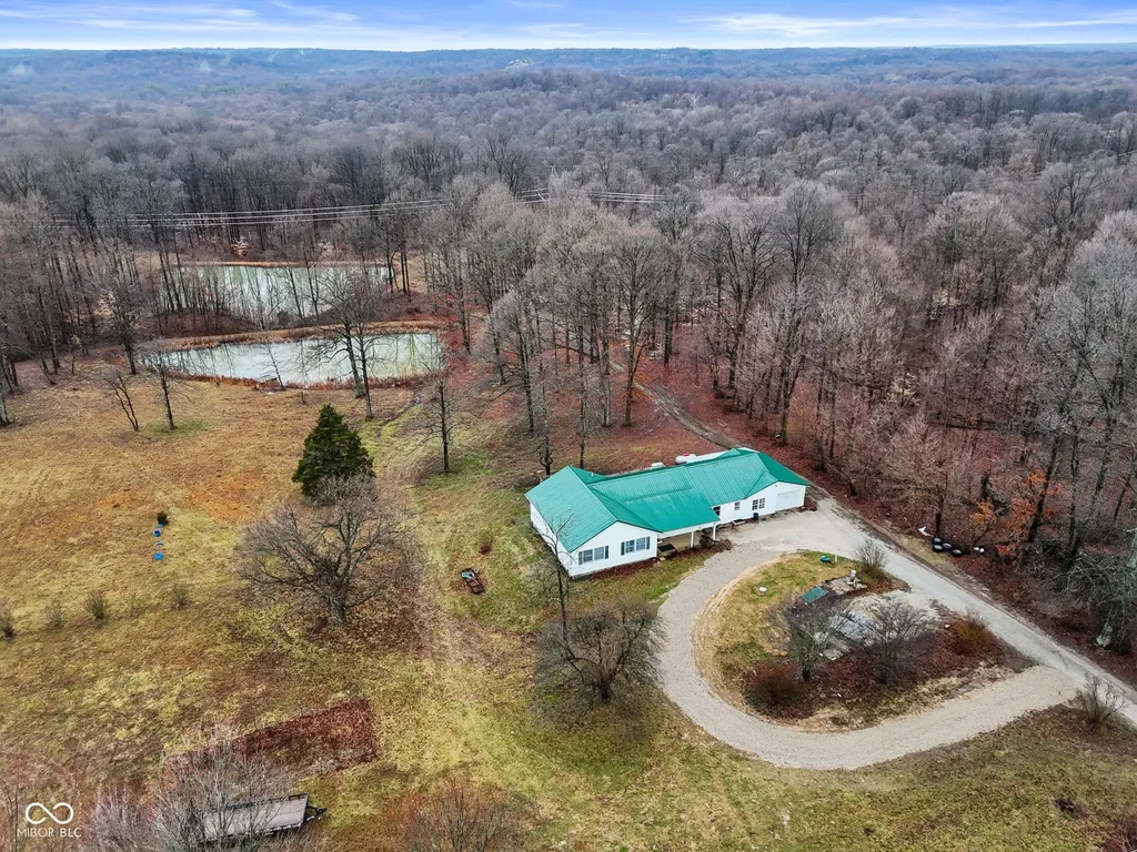 7373 Locust Lake Road Spencer IN 47460